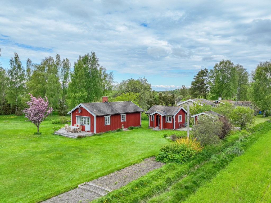 Ängshökens väg 25